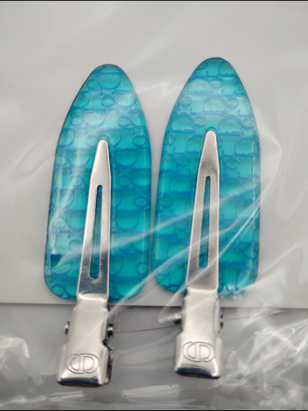 Dior Blue Patterned Hair Clips Set Brand New - Picture 6 of 6